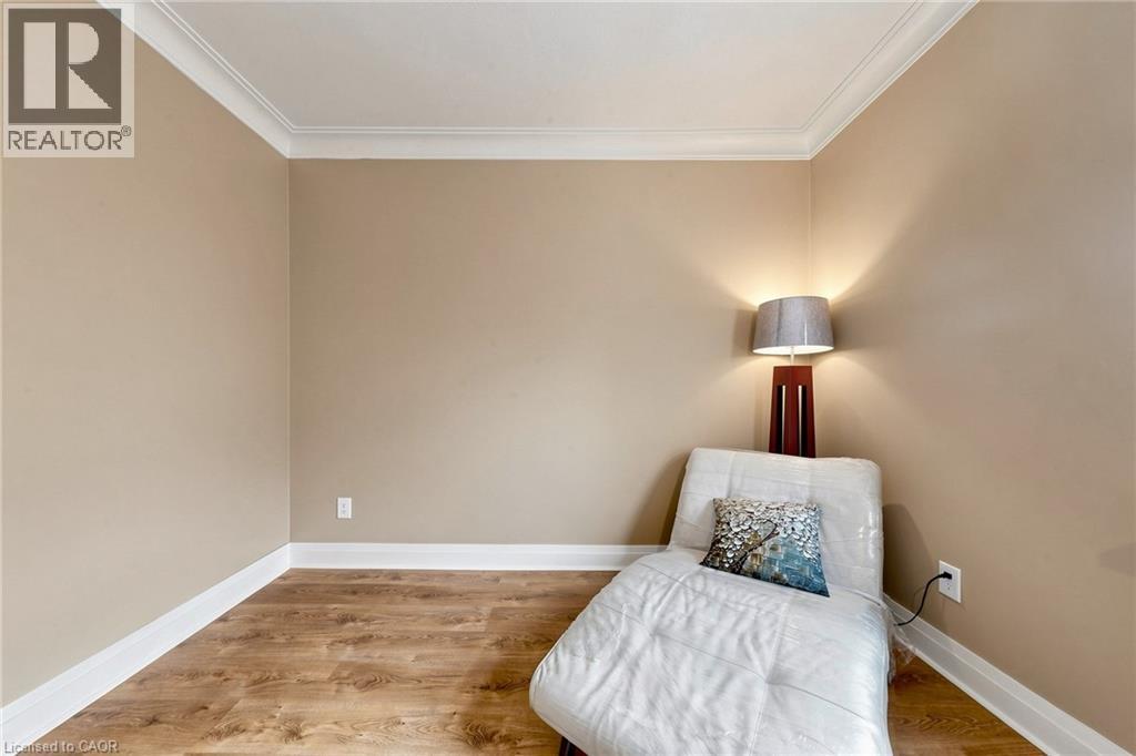 287 E COURTLAND Avenue E - 25