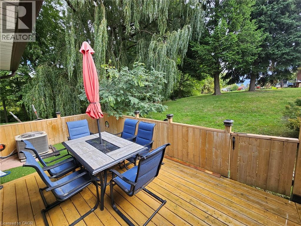 13 SISTER VARGA Terrace - 17