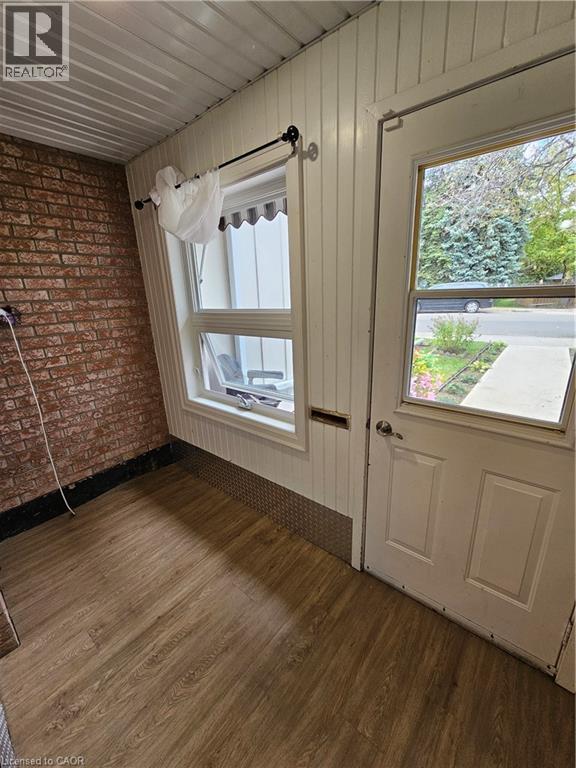 13 SISTER VARGA Terrace - 3