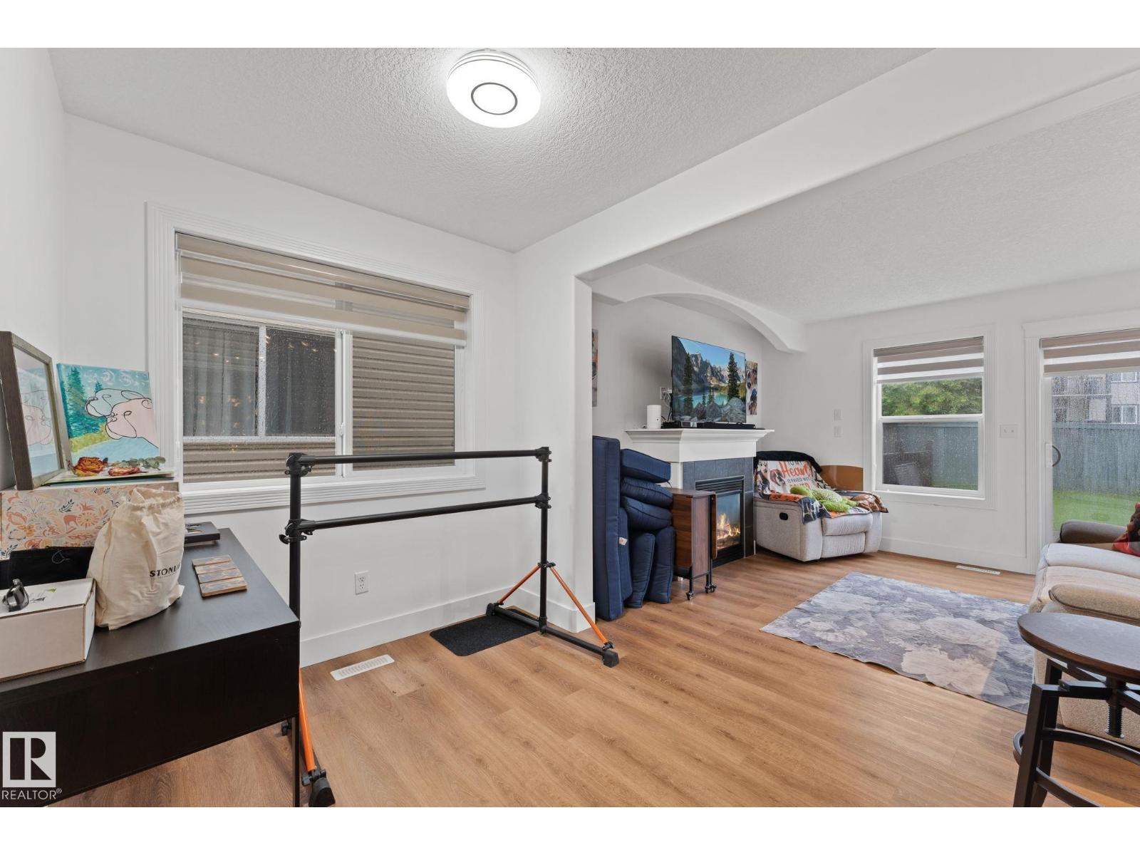5964 164 AV NW — photo 13