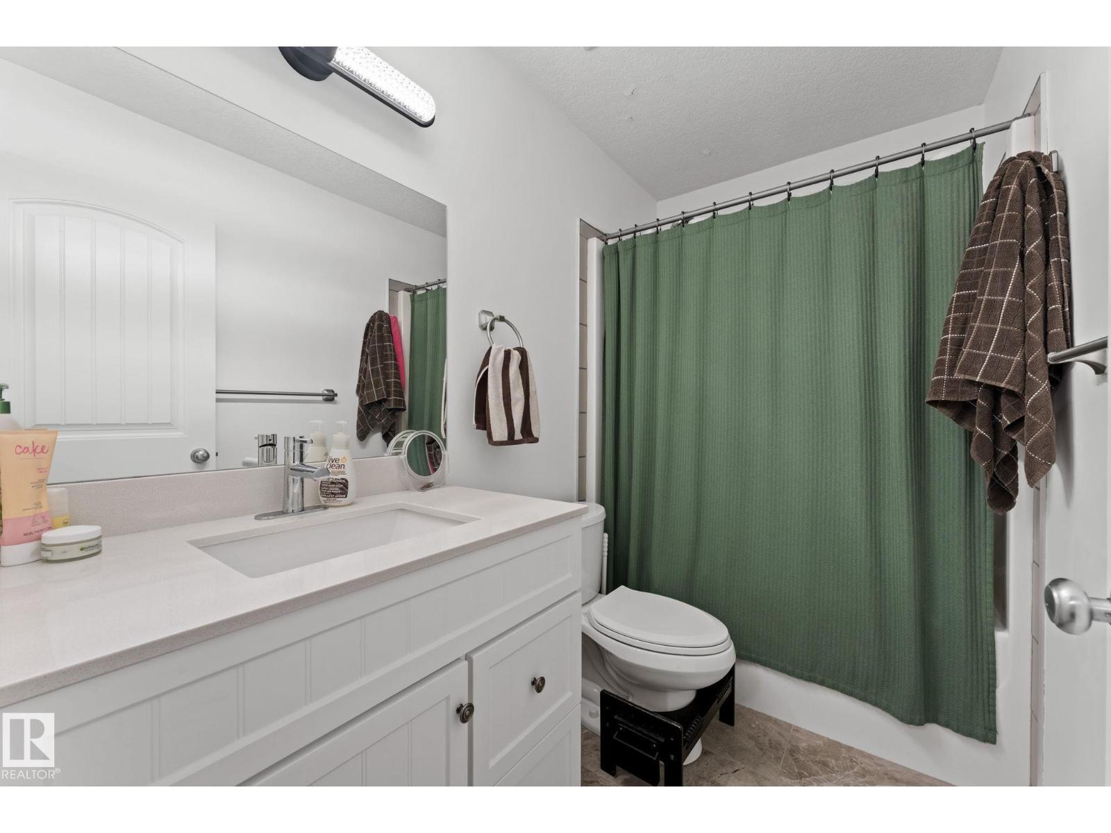 5964 164 AV NW — photo 32