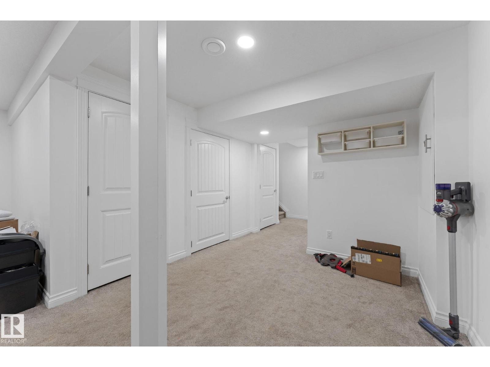 5964 164 AV NW — photo 39