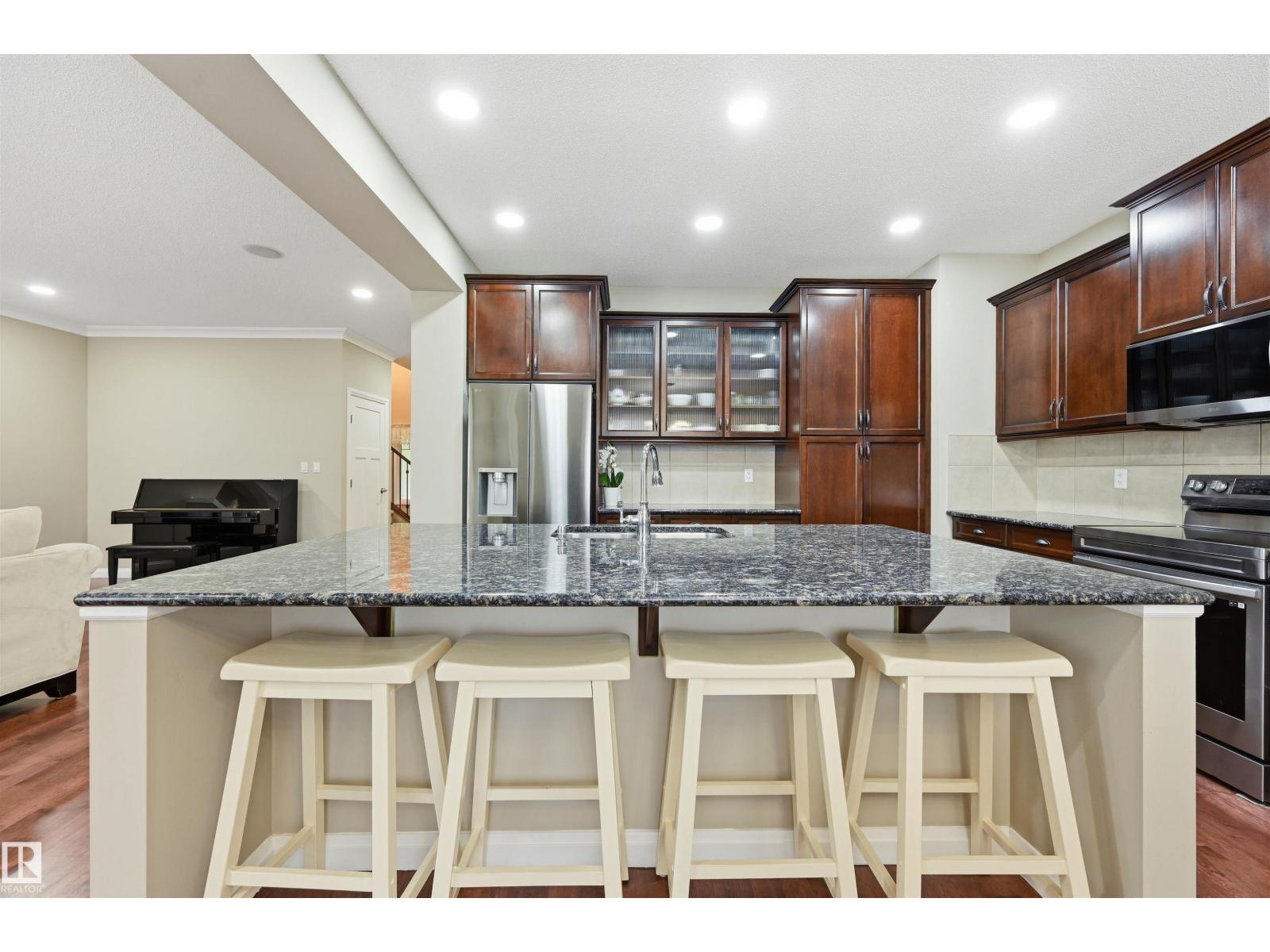 478 AINSLIE CR SW - 11