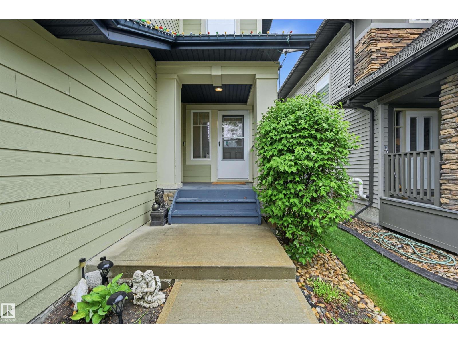 478 AINSLIE CR SW - 2