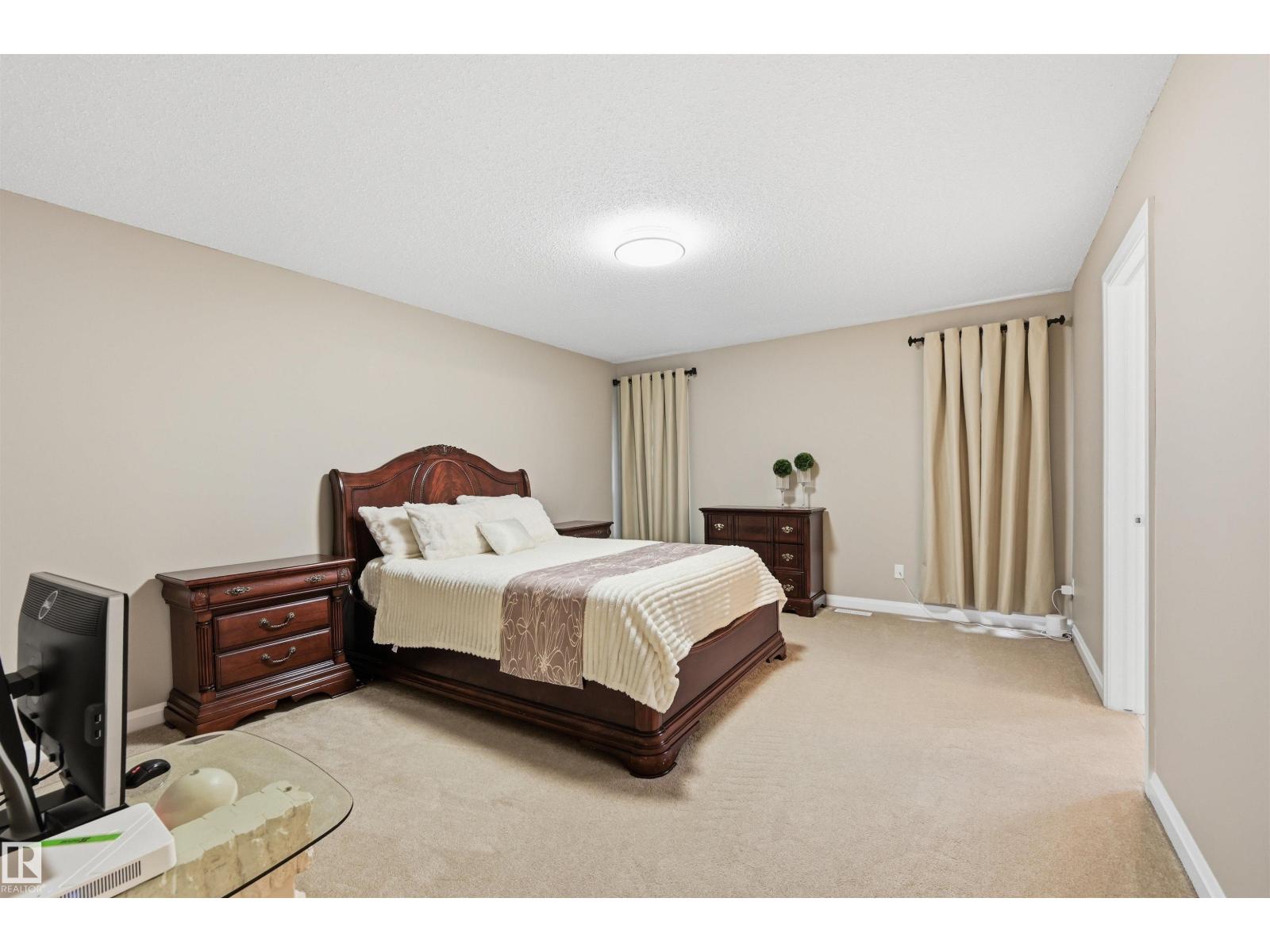 478 AINSLIE CR SW - 31
