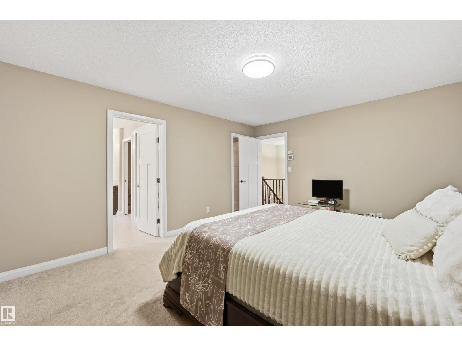 478 AINSLIE CR SW - 33