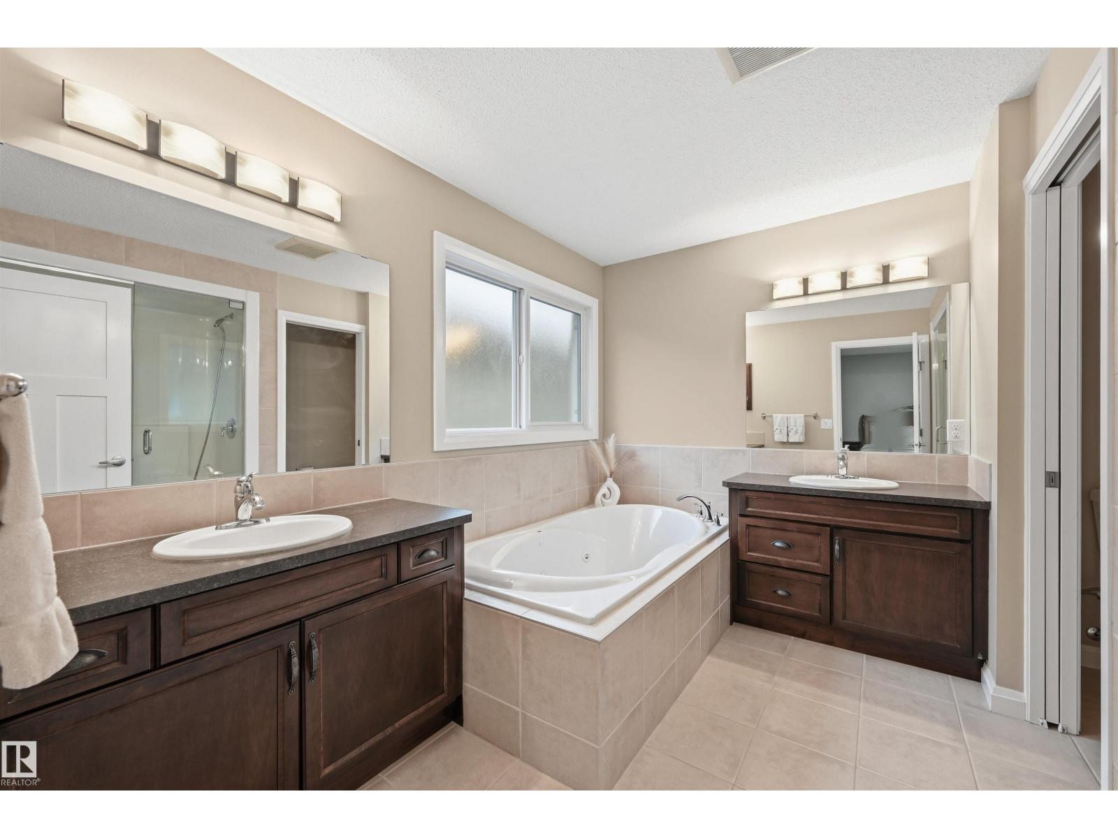 478 AINSLIE CR SW - 34
