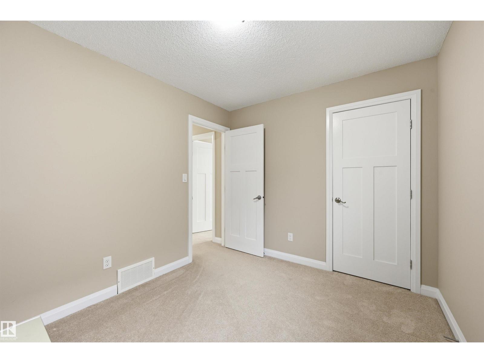 478 AINSLIE CR SW - 40