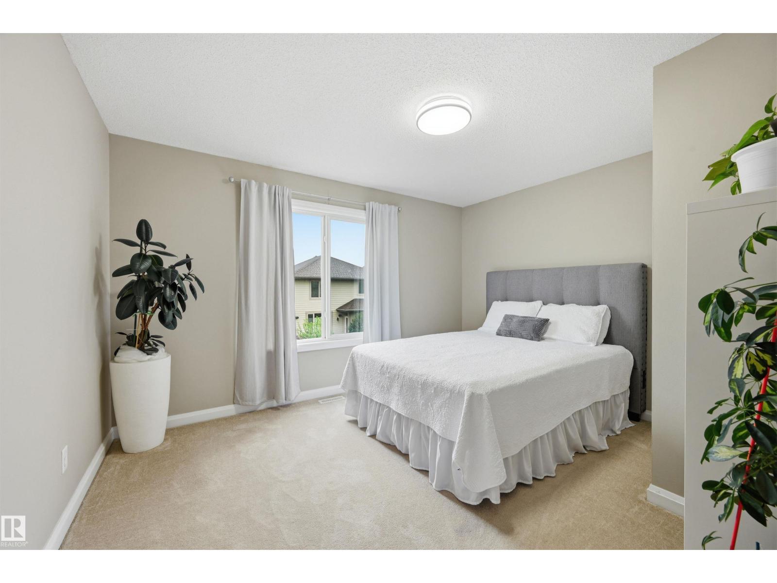 478 AINSLIE CR SW - 41