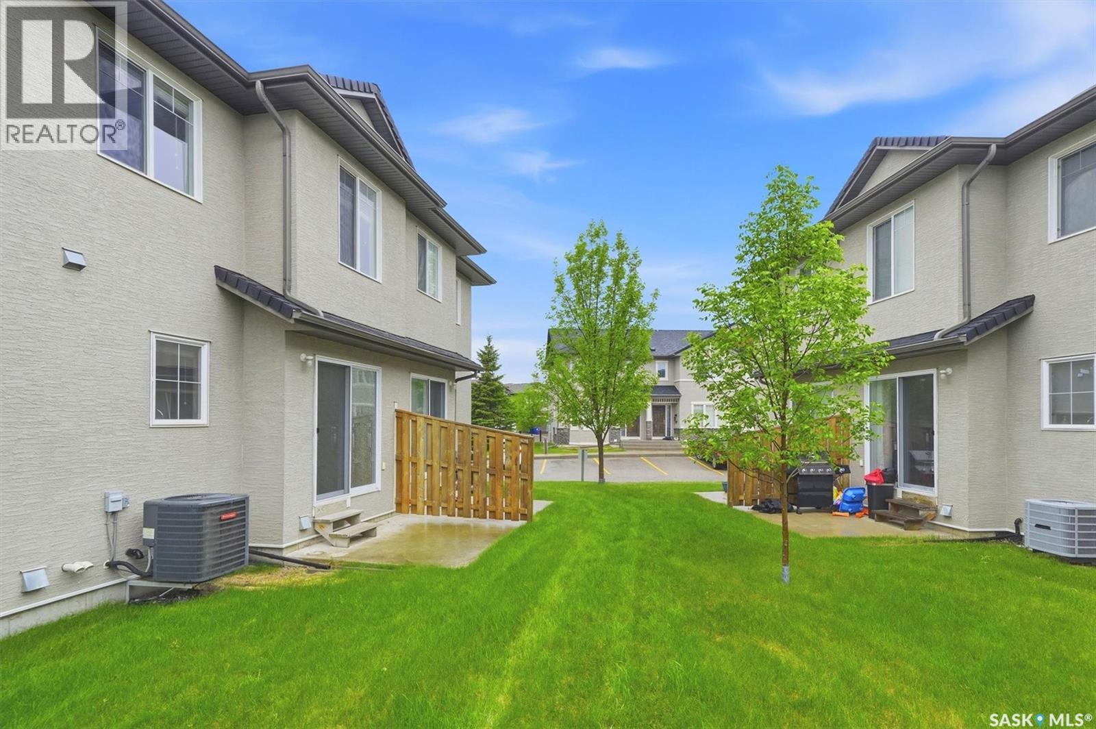 #265 245 Ashworth CRESCENT - 38