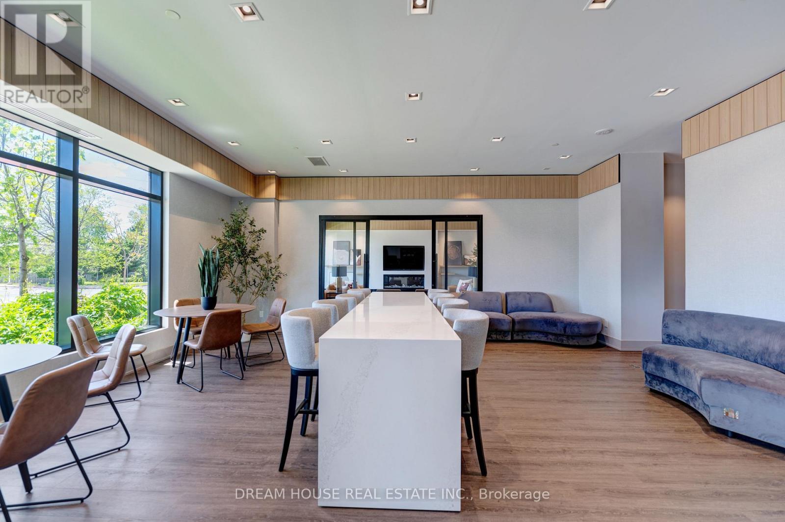 #1011 1350 ELLESMERE ROAD - 31