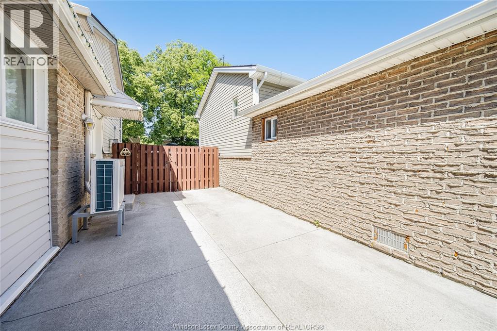 1229 ARNCLIFFE - 35