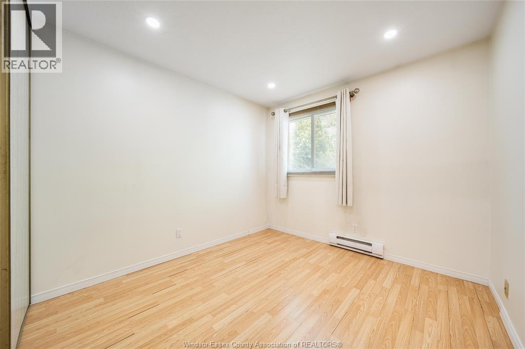 1229 ARNCLIFFE - 25