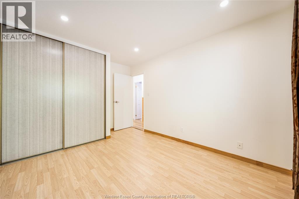 1229 ARNCLIFFE - 24