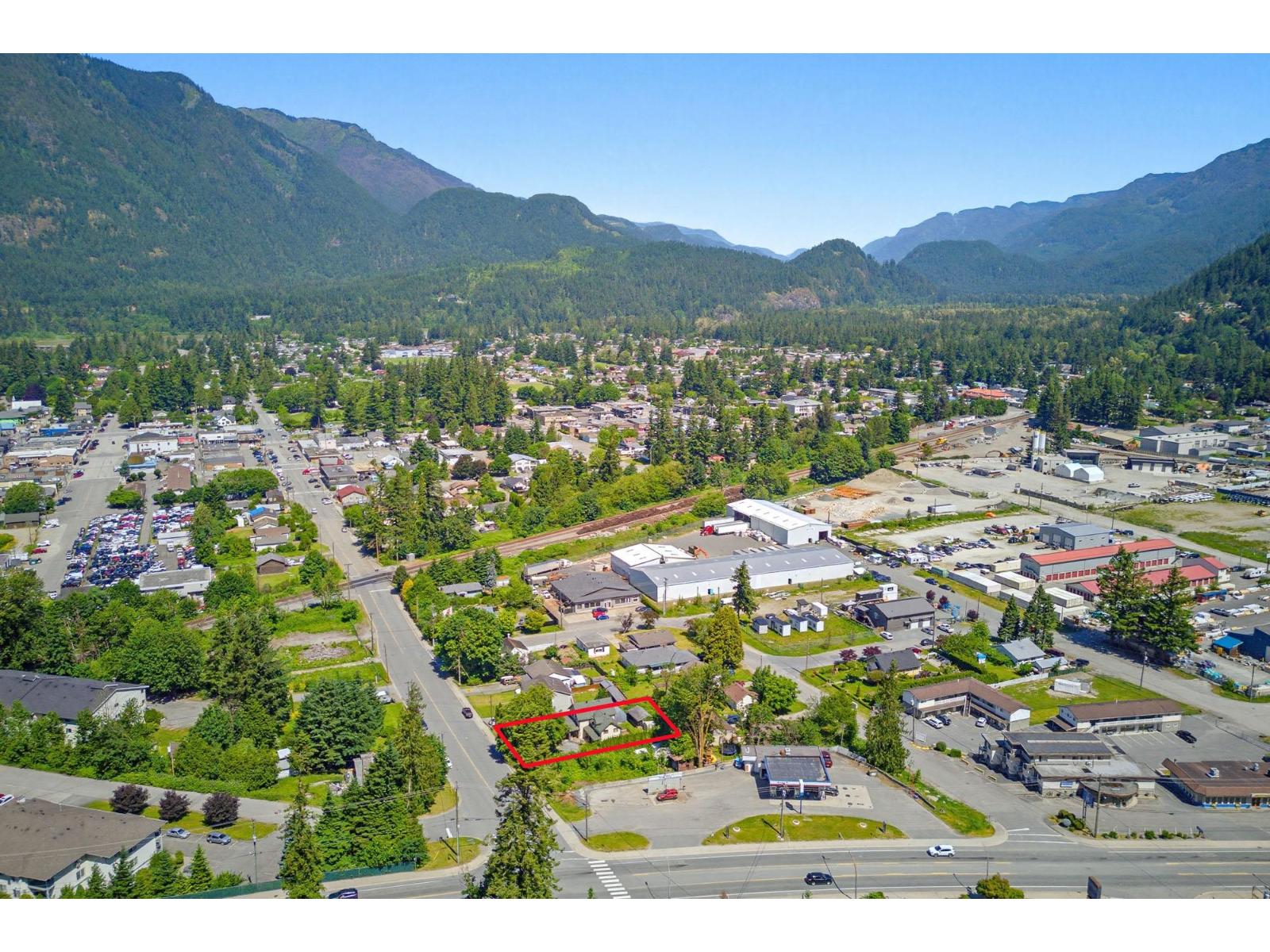1075 3RD AVENUE, Hope, Hope