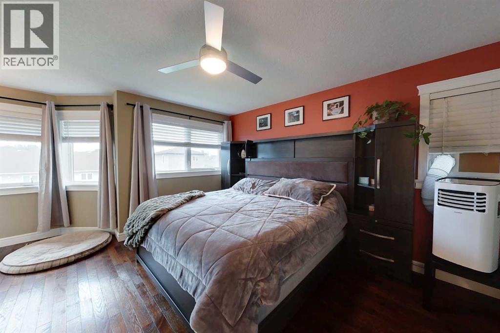 808 10 Street SE — photo 19