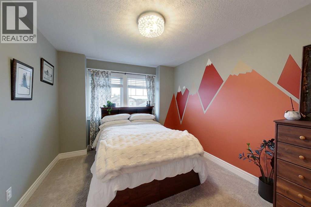 808 10 Street SE — photo 25