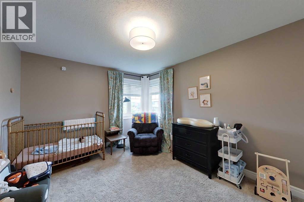808 10 Street SE — photo 27