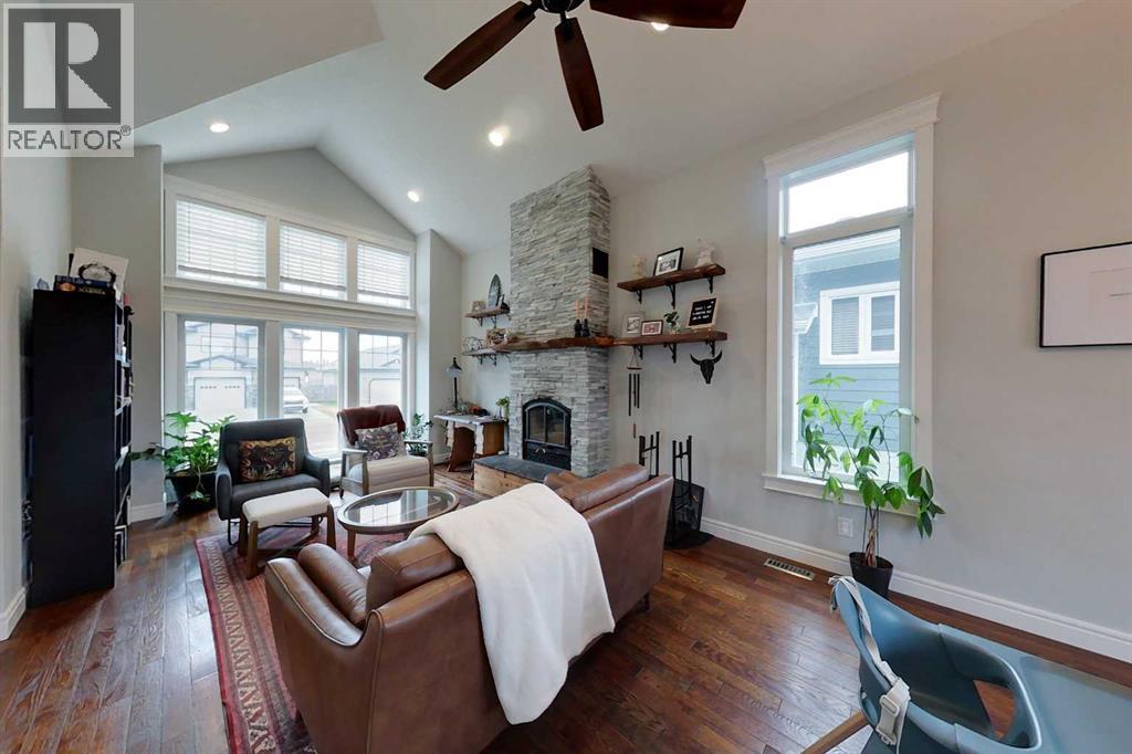 808 10 Street SE — photo 10
