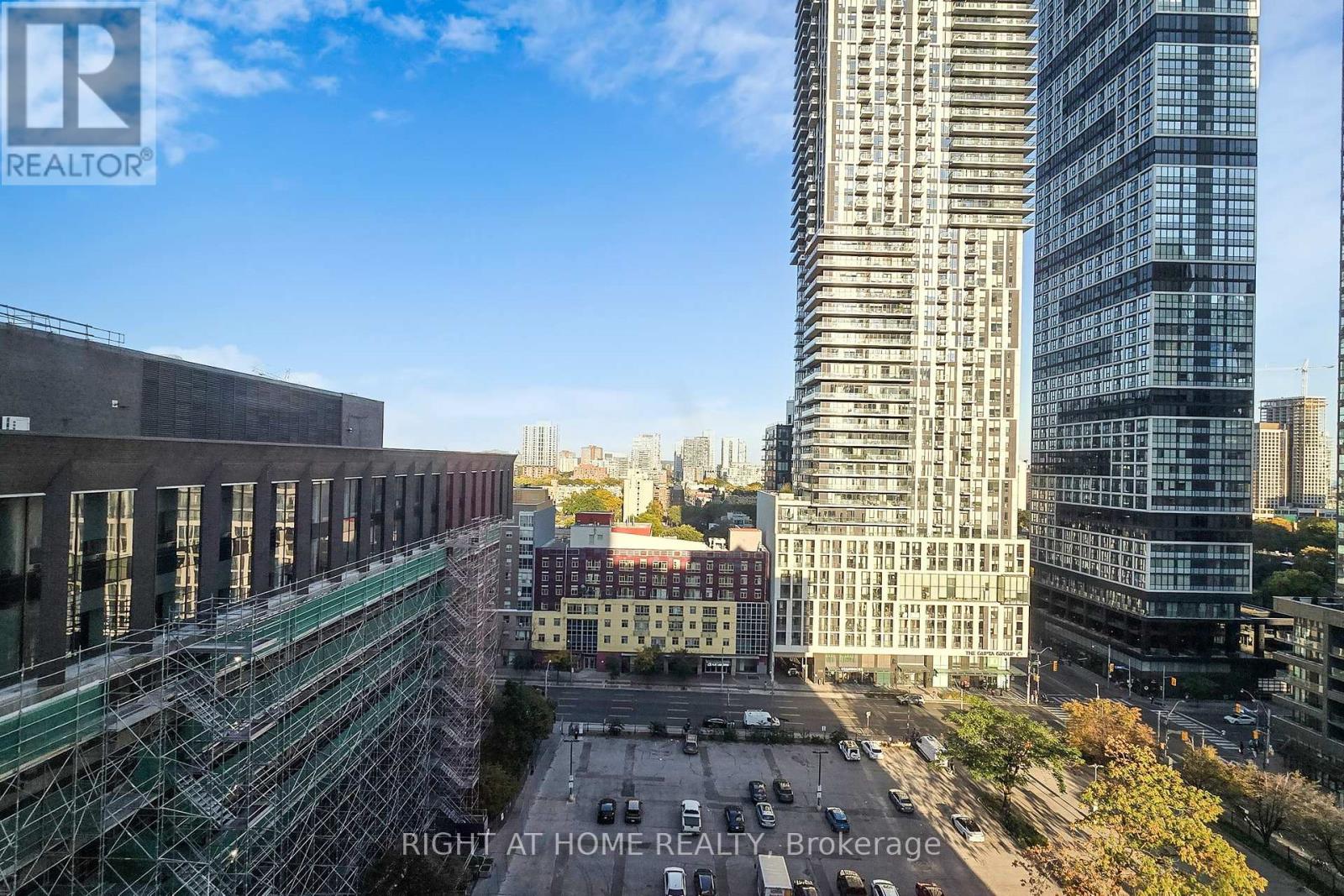 #305 135 DALHOUSIE STREET - 32