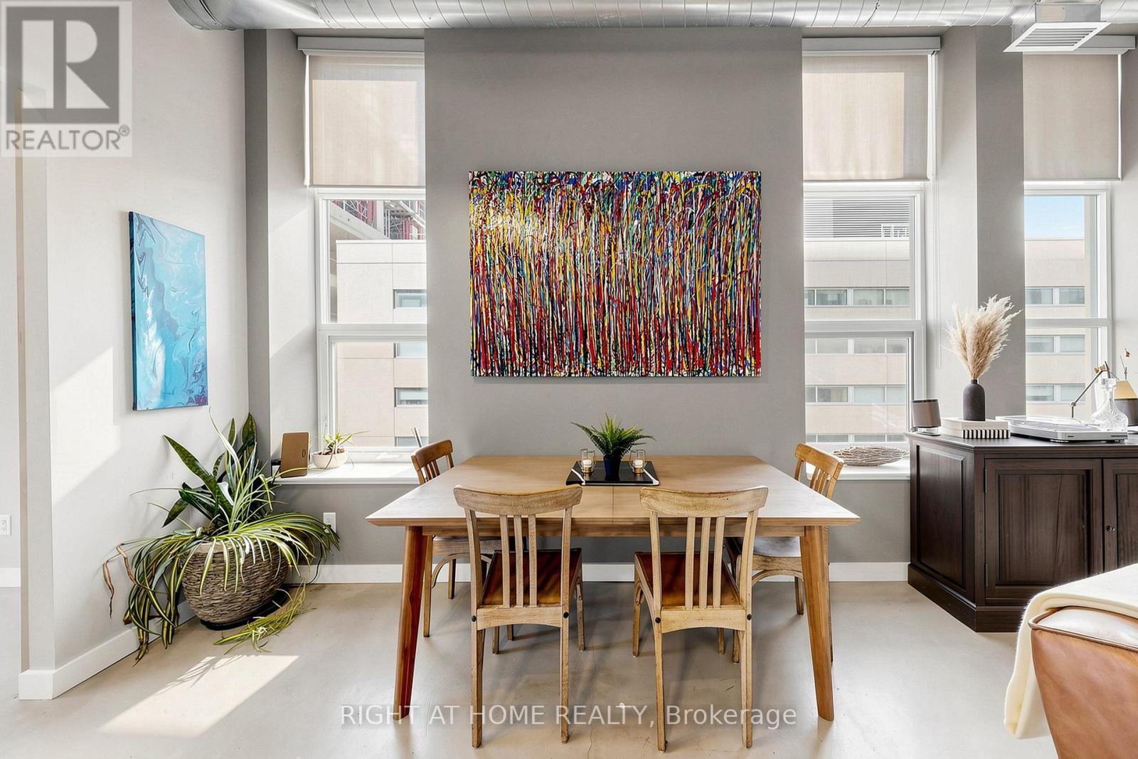 #305 135 DALHOUSIE STREET - 7