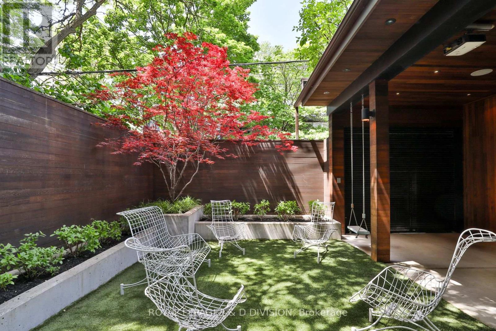 426 ONTARIO STREET - 36