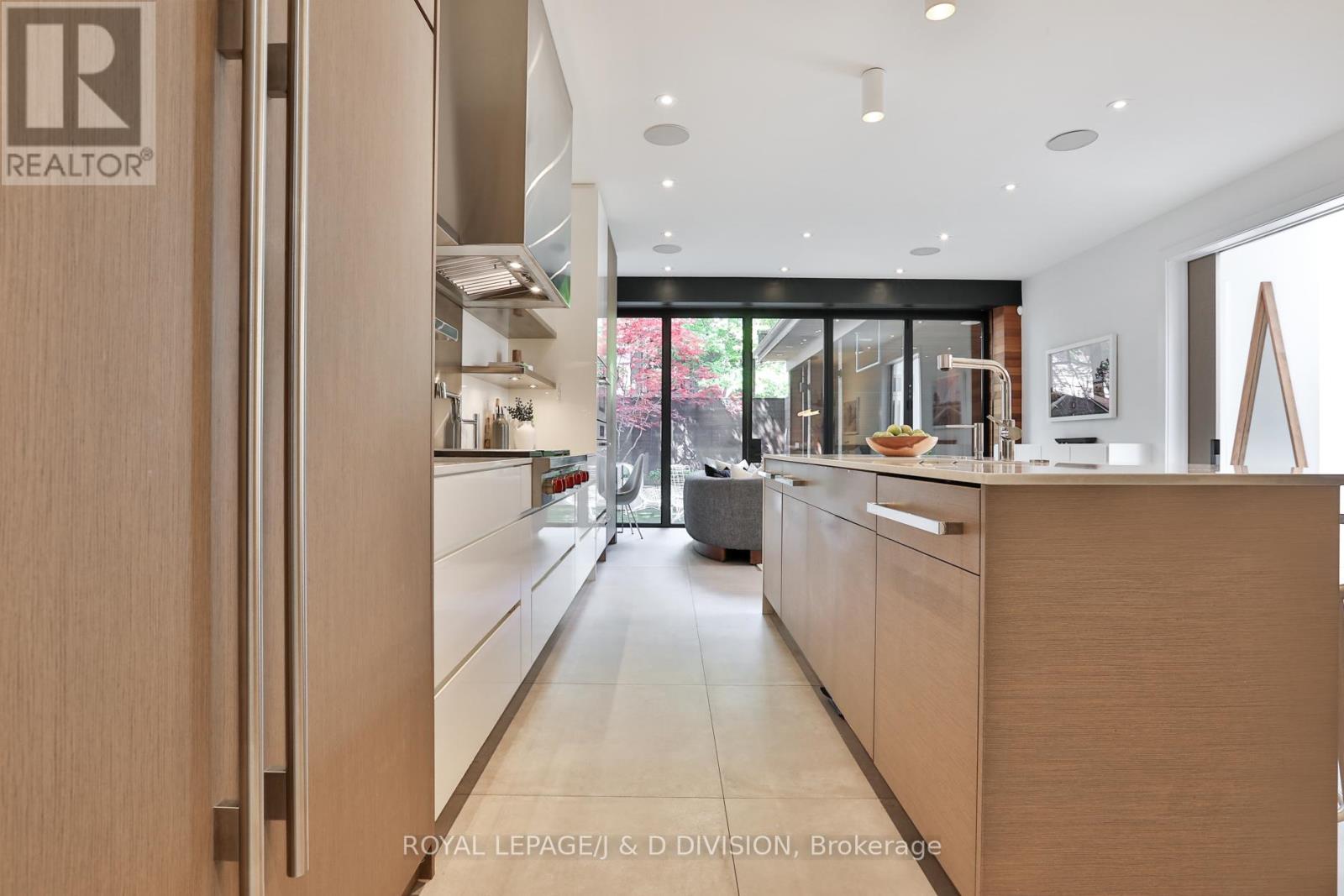 426 ONTARIO STREET - 9