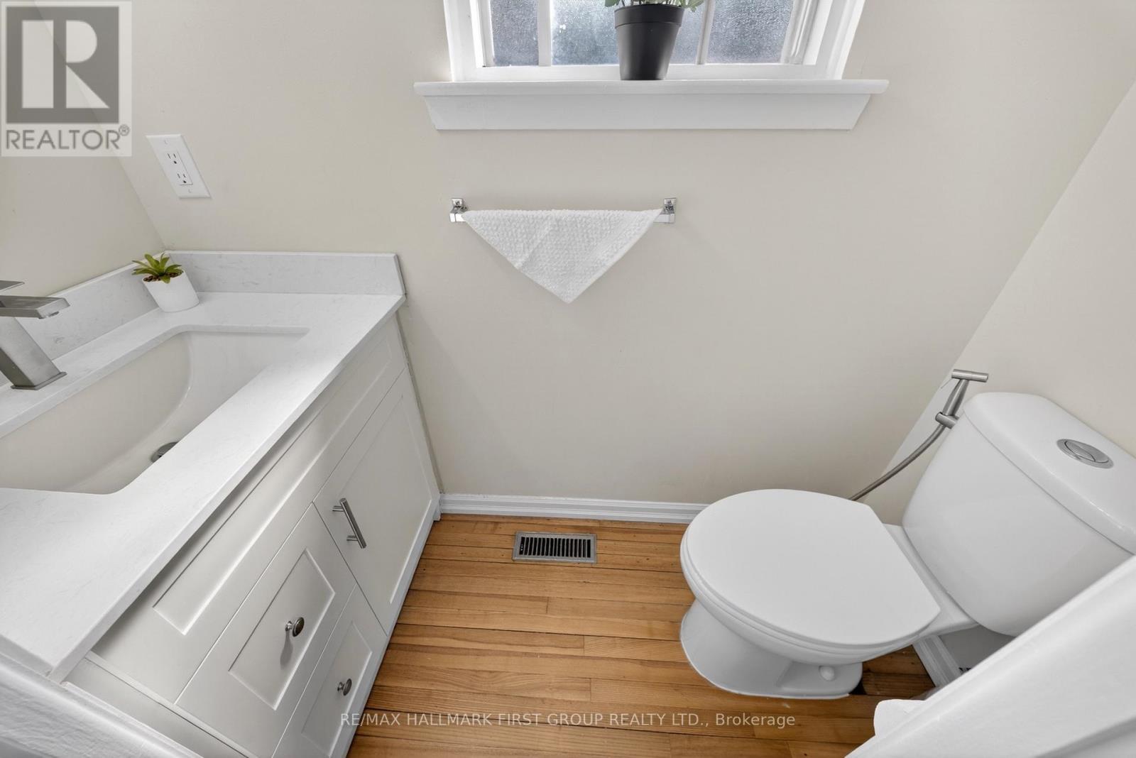 33 HARRISON COURT - 21