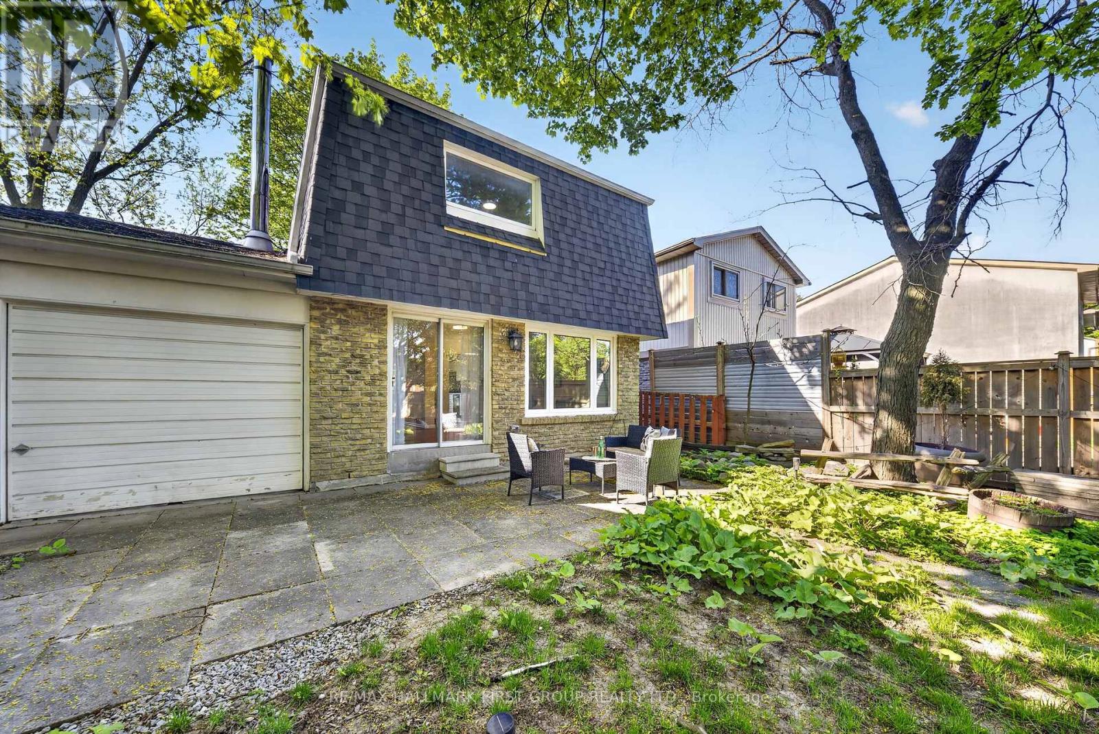 33 HARRISON COURT - 45