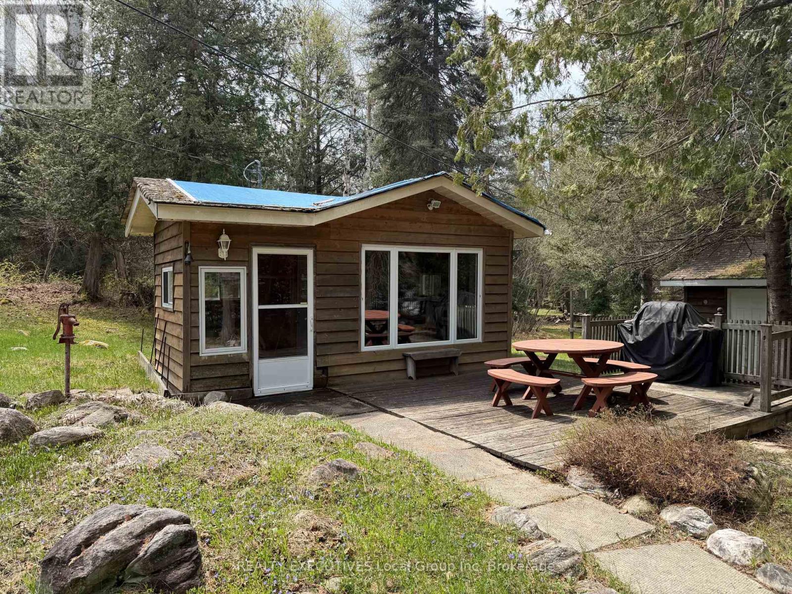 1504 HEMLOCK ISLAND - 2
