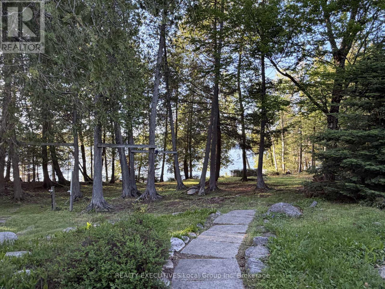 1504 HEMLOCK ISLAND - 15