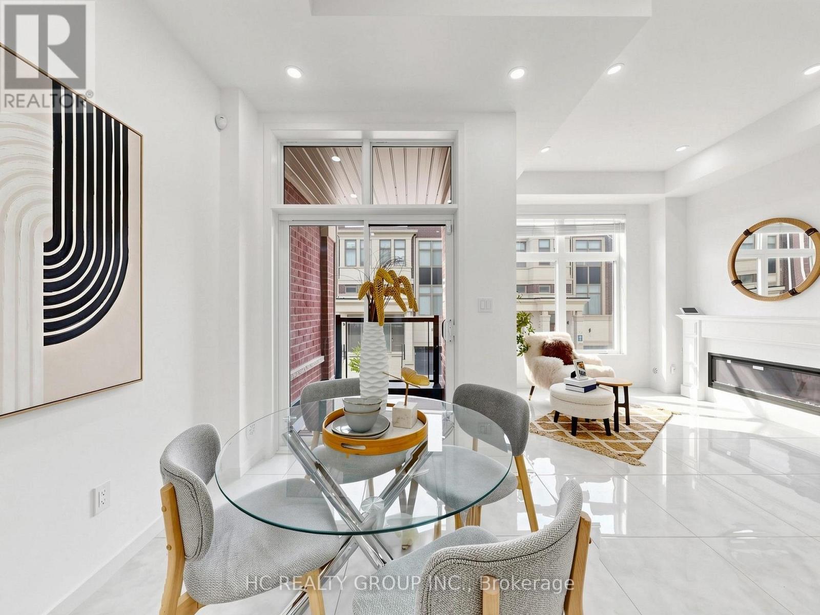 34 ARMILLO PLACE - 17