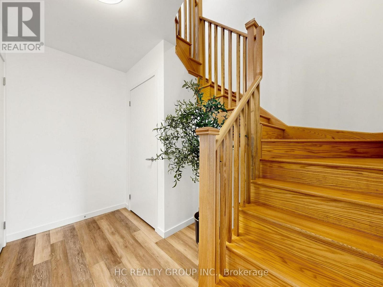 34 ARMILLO PLACE - 34