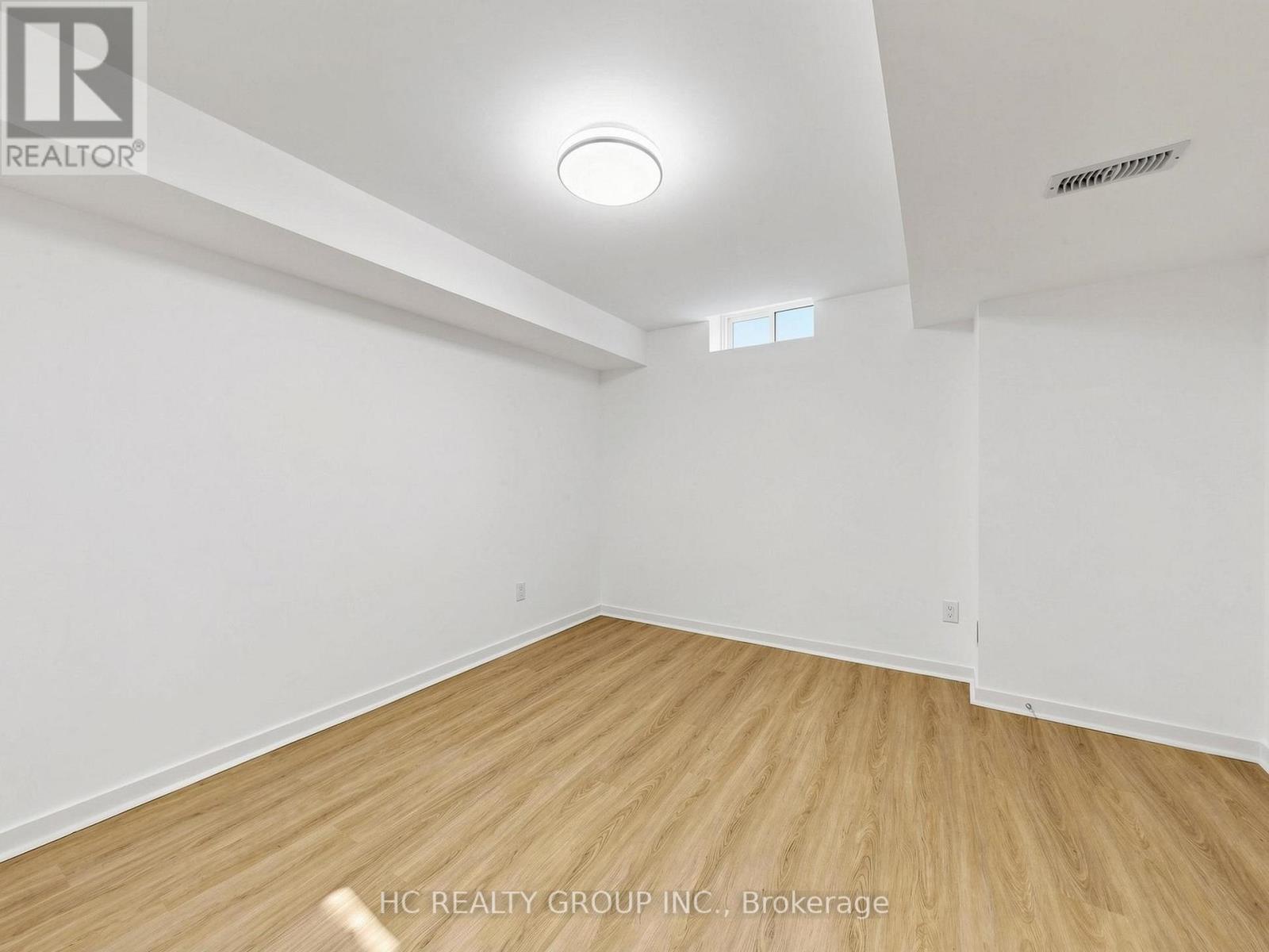 34 ARMILLO PLACE - 40