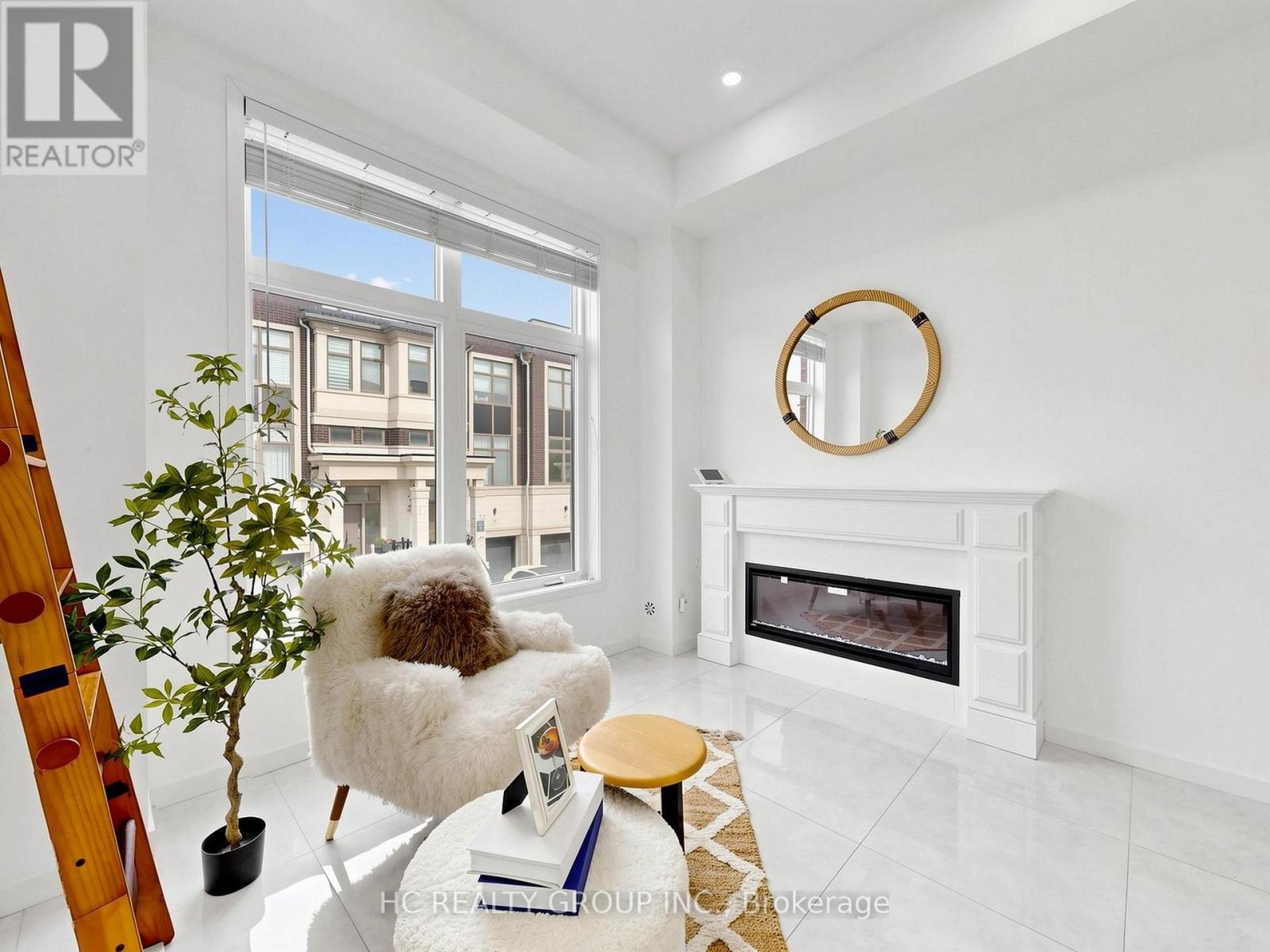 34 ARMILLO PLACE - 7