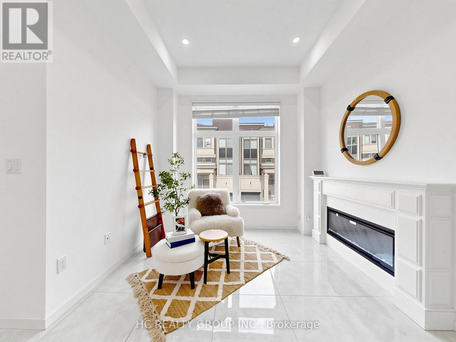 34 ARMILLO PLACE - 8