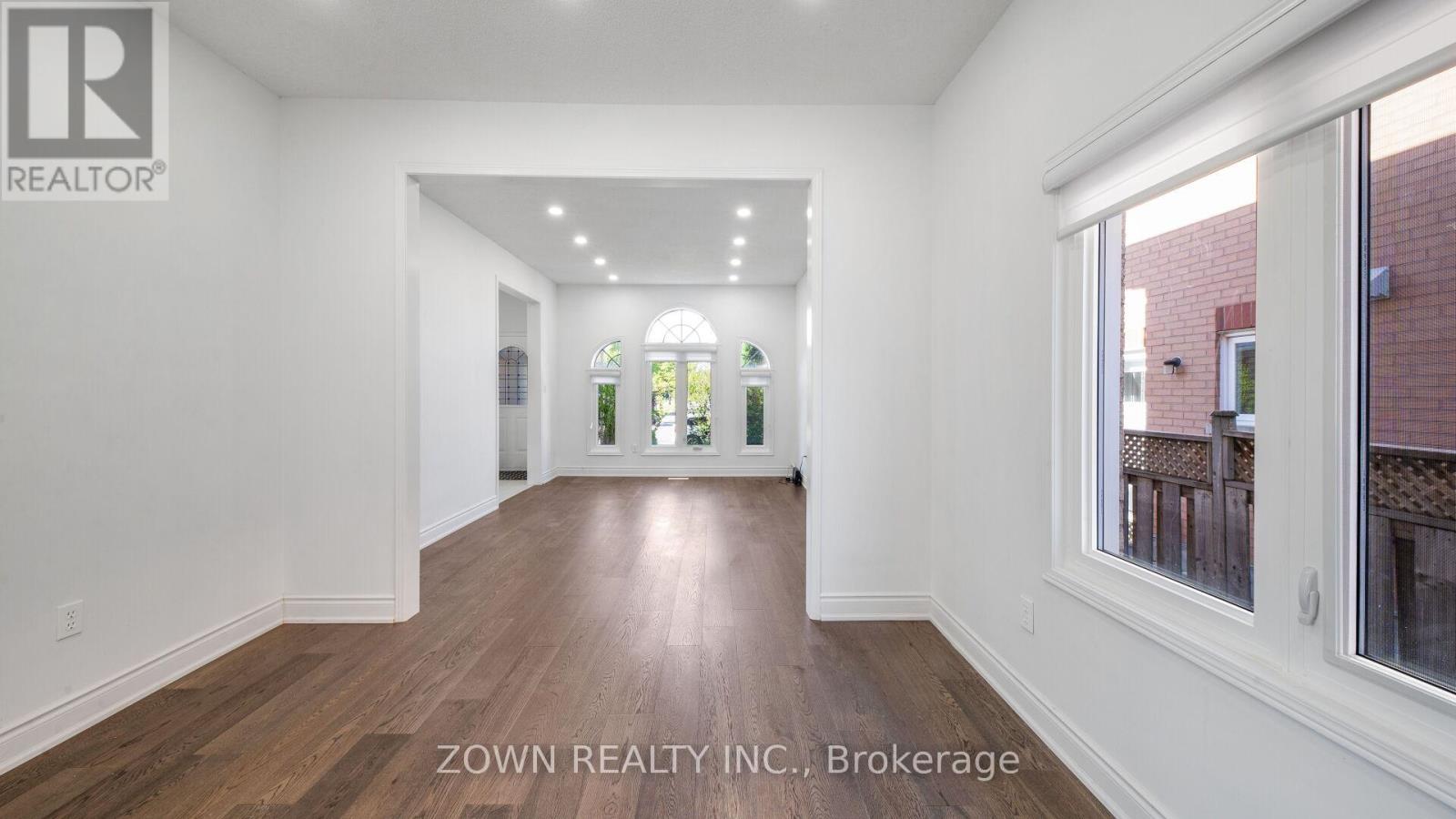 235 HIGHGLEN AVENUE - 13