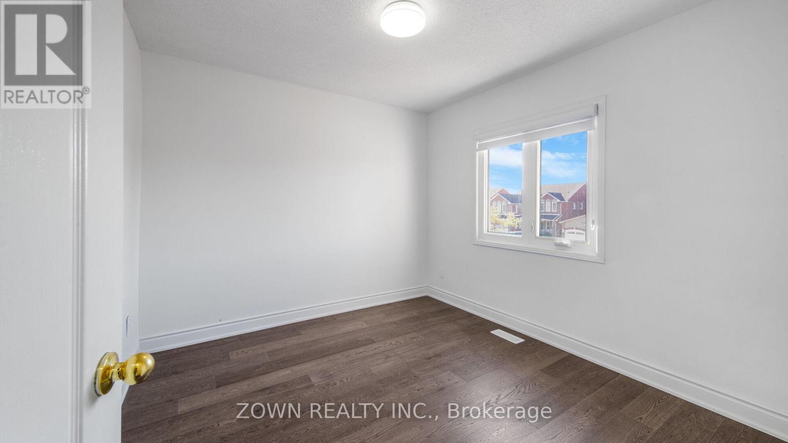 235 HIGHGLEN AVENUE - 28