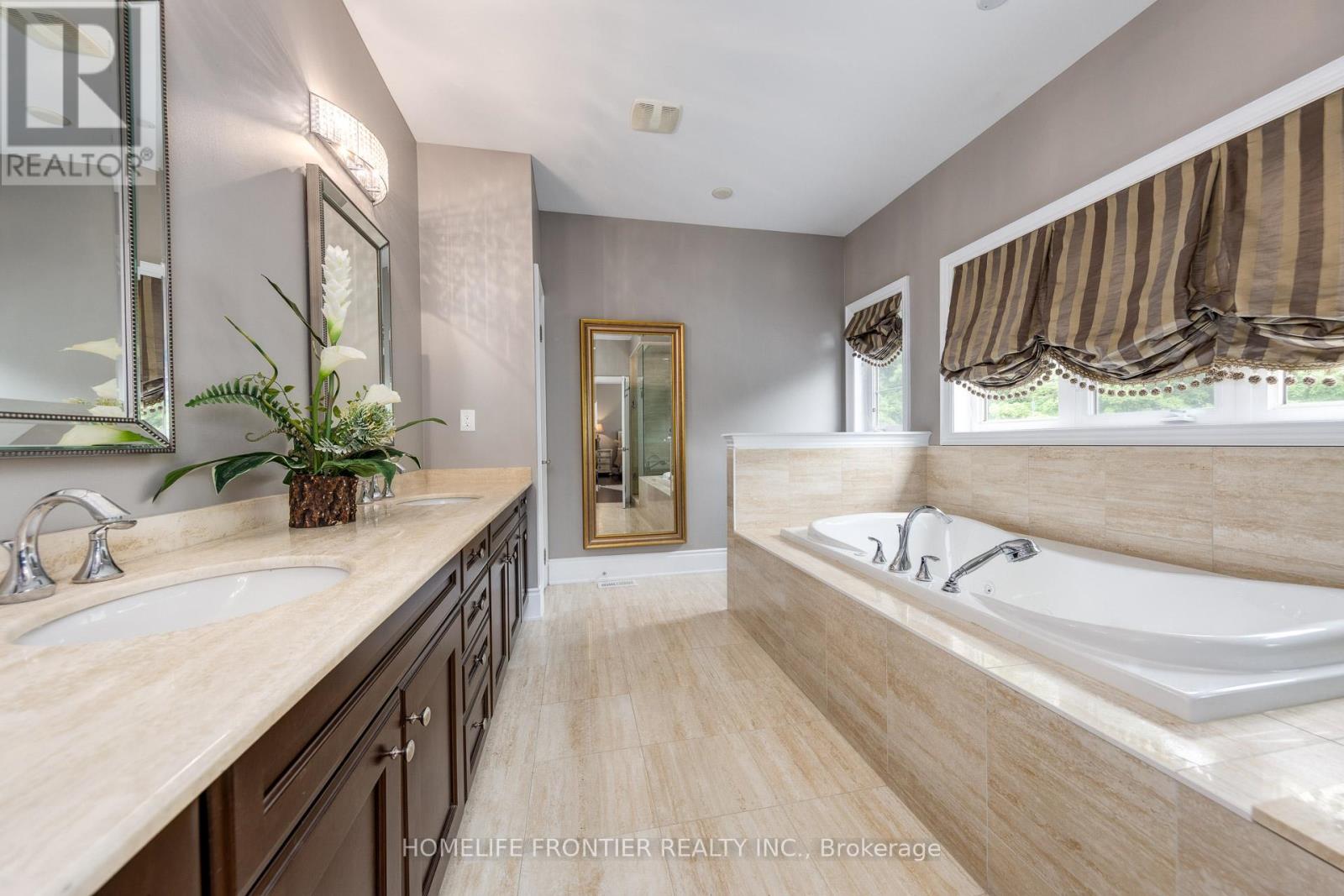 283 LADY VALENTINA AVENUE - 24