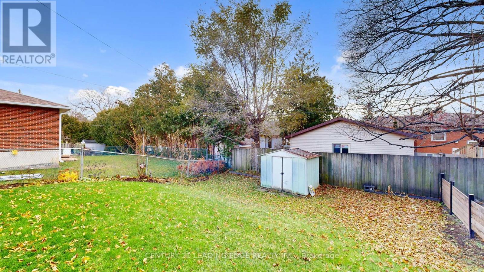 113 SHERWOOD FOREST DRIVE - 38