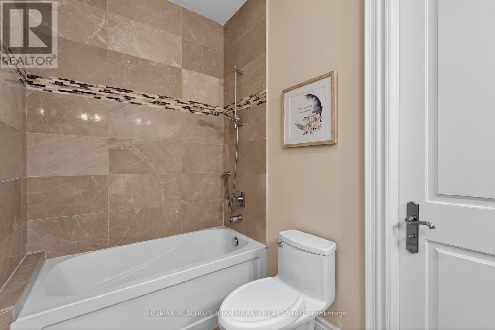 42 WOODWARD AVENUE - 35