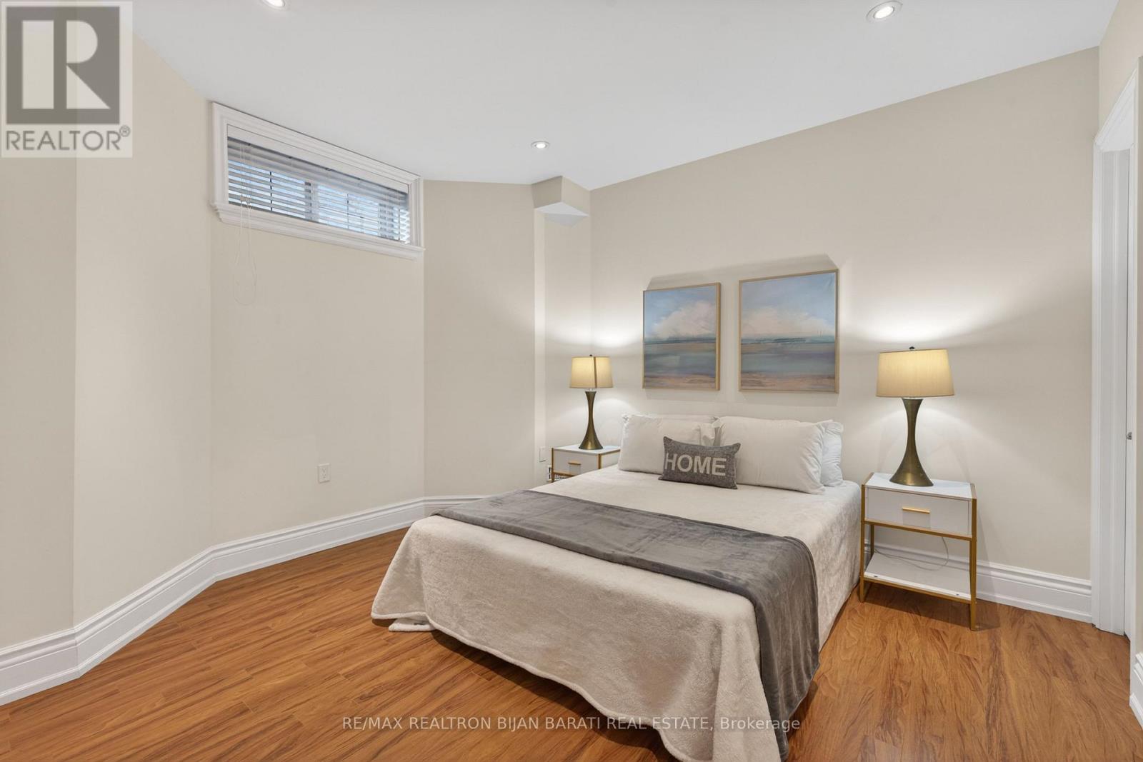 42 WOODWARD AVENUE - 45