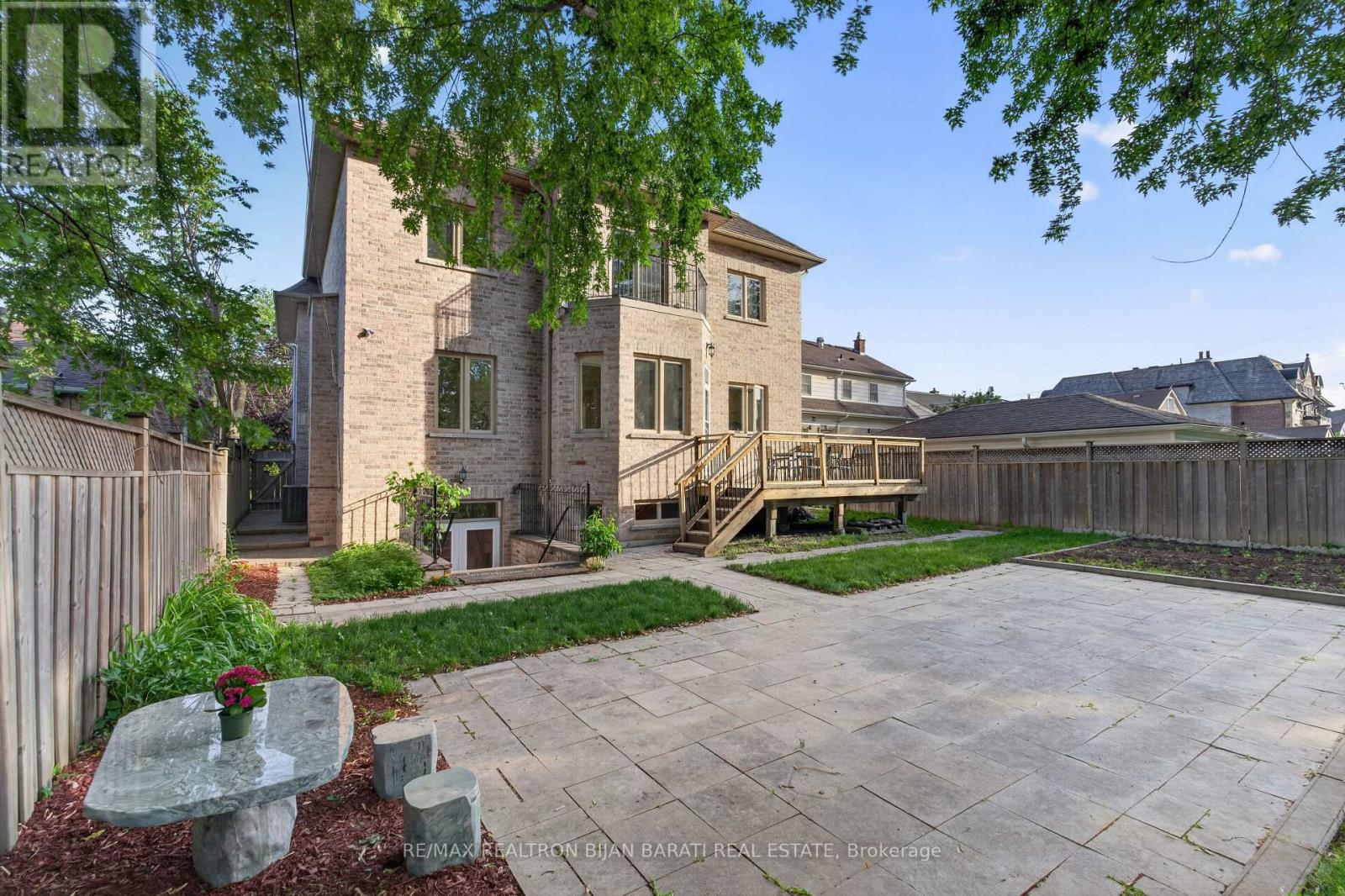 42 WOODWARD AVENUE - 47