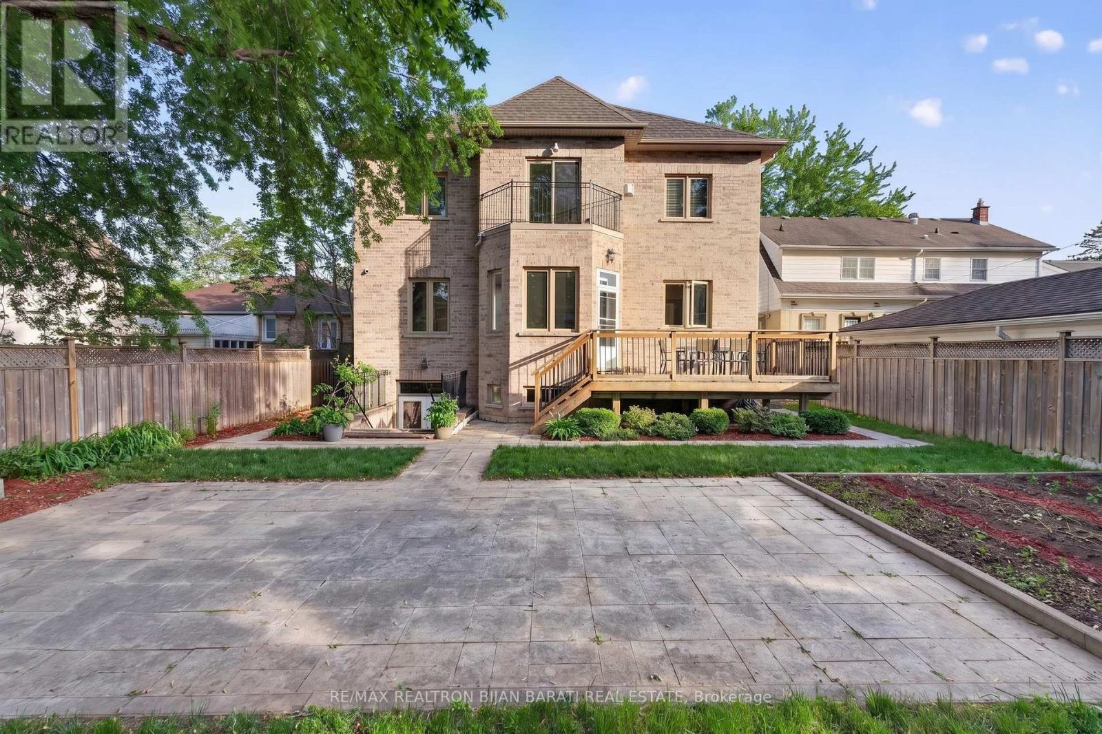 42 WOODWARD AVENUE - 48