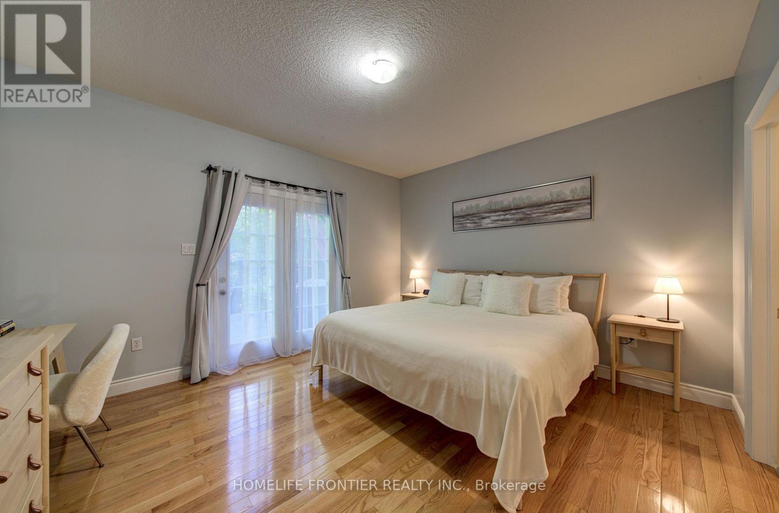 42 FOREST CIRCLE - 16