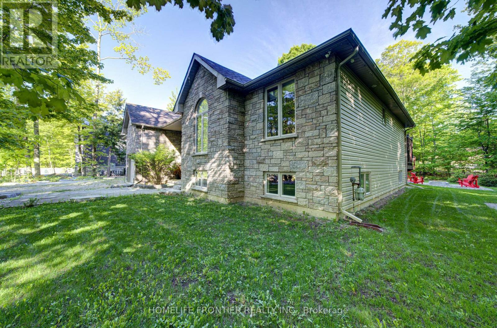 42 FOREST CIRCLE - 2