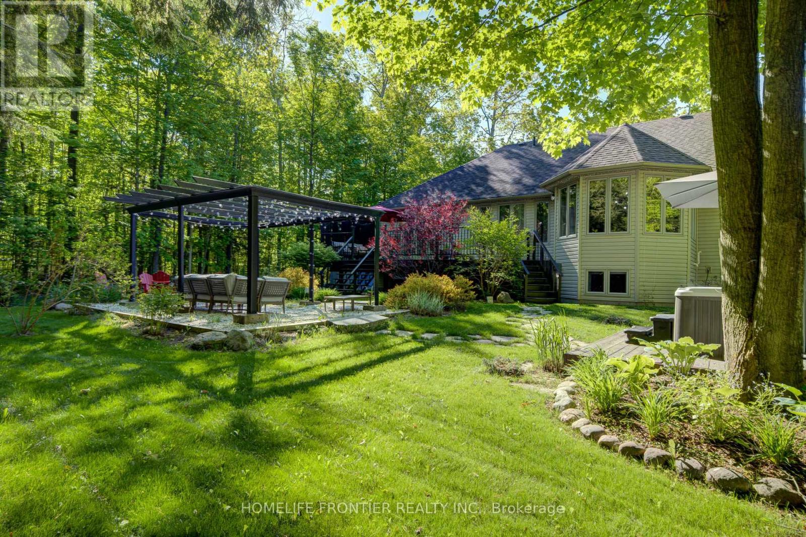 42 FOREST CIRCLE - 38