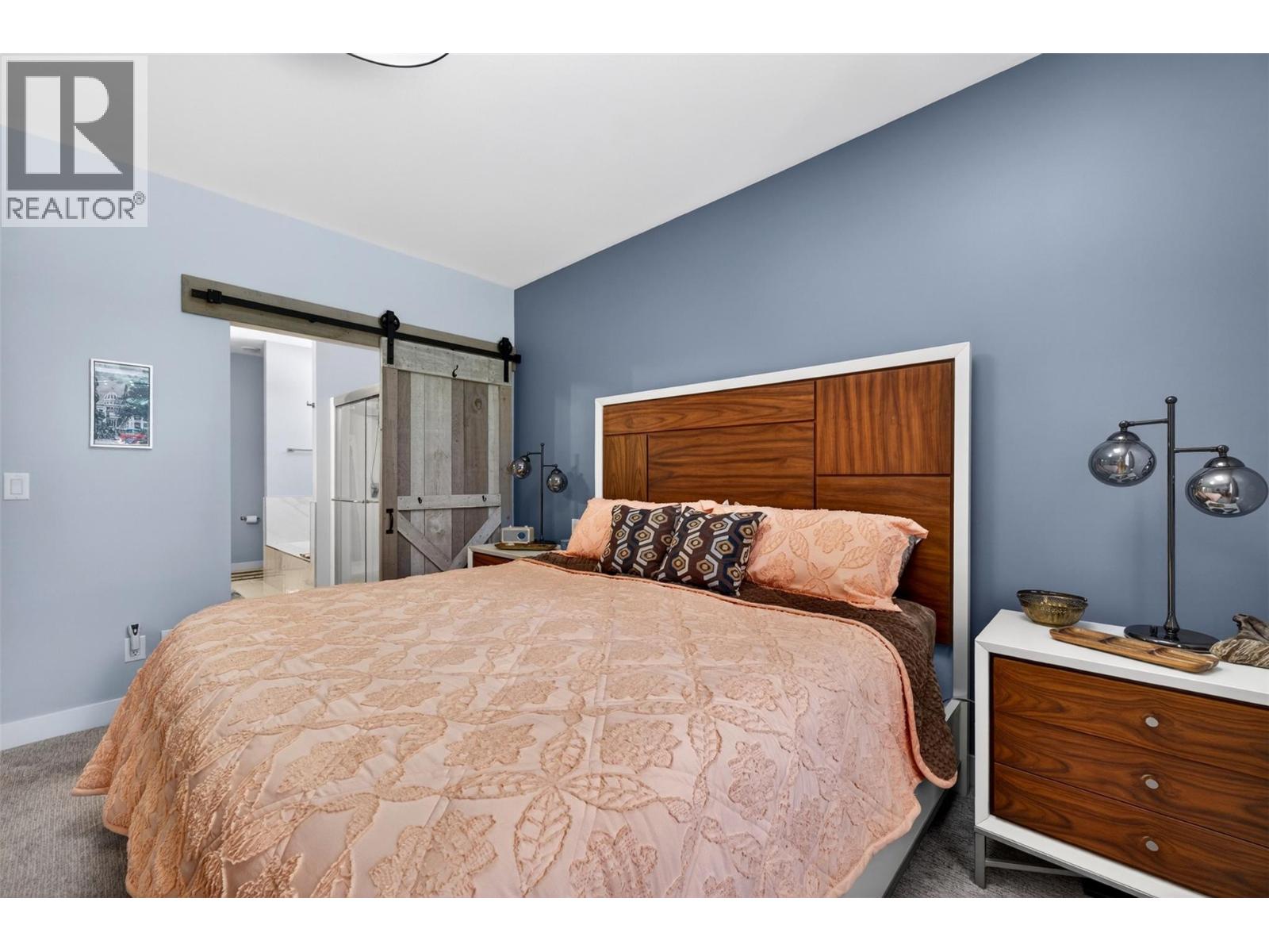  1015 Hemlock Crescent North, Sicamous