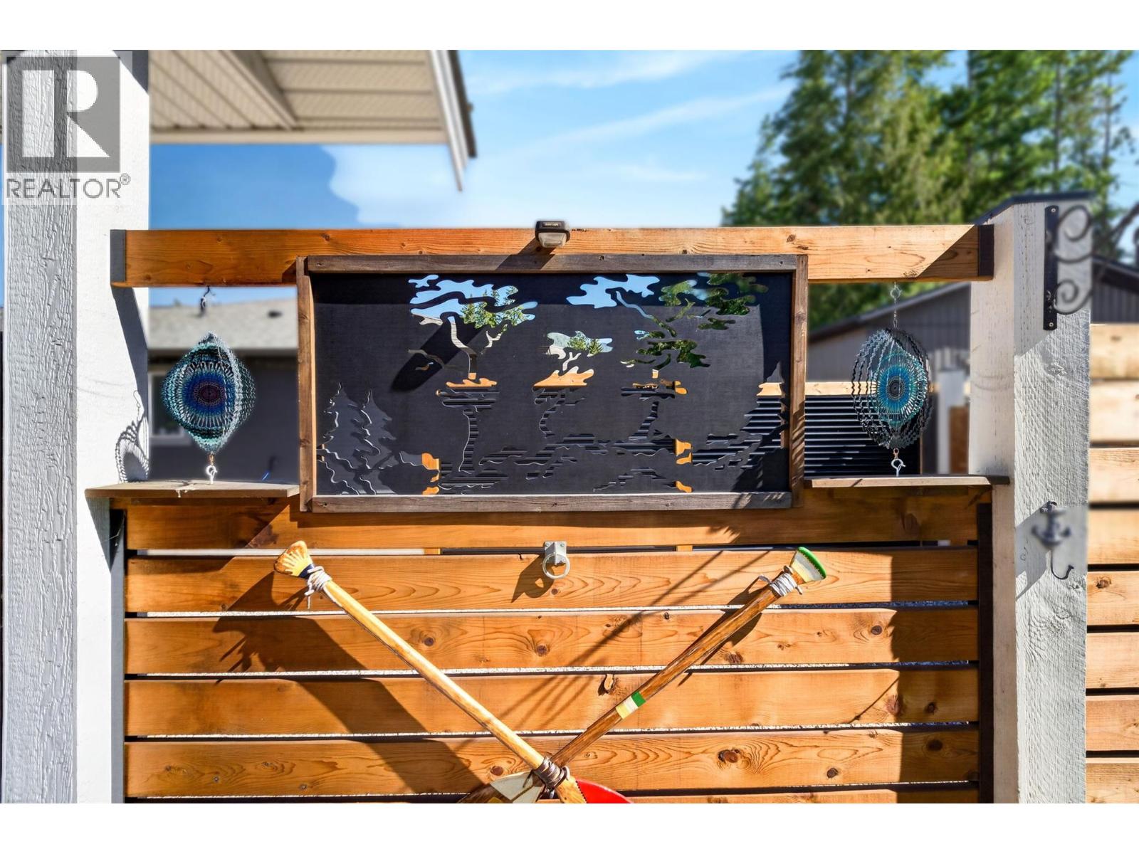  1015 Hemlock Crescent North, Sicamous