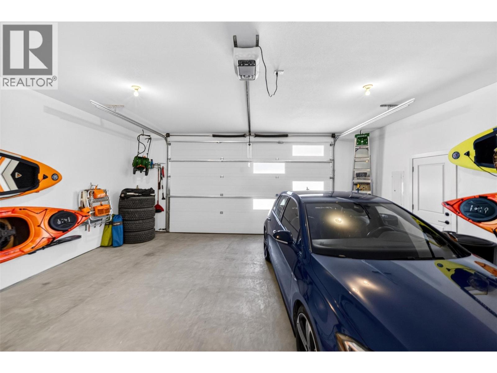  1015 Hemlock Crescent North, Sicamous